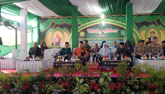 Tuan Guru Bajang (TGB) Dan Wakil Bupati Lombok Barat Hadiri Tasyakuran Penamatan Santri As -Sa’idiyah di Tempos Daye Gerung